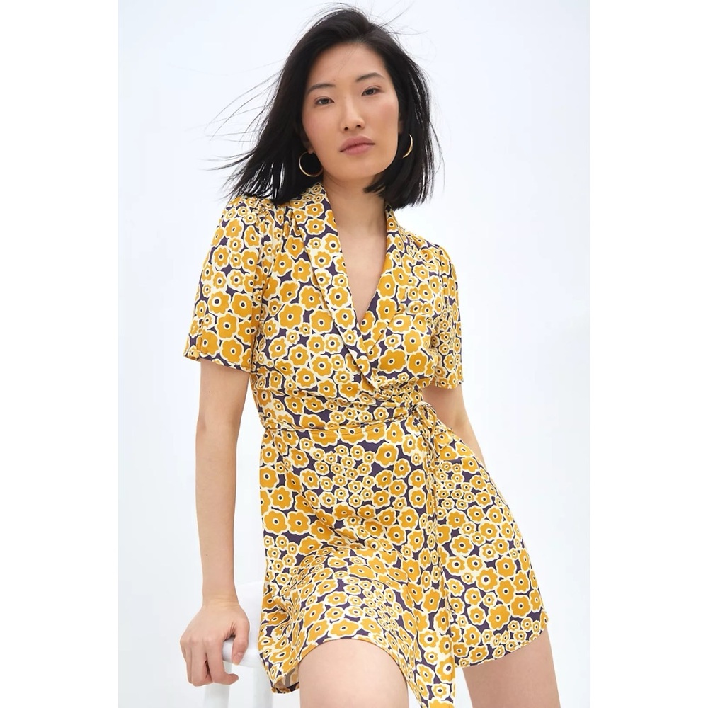 Anthropologie Mod Vintage Inspired Print Yellow Floral Wrap Dress‎ Small Floral